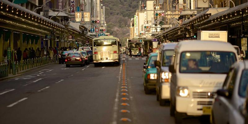 雕刻艺术42：从石雕的雄浑到玉雕的灵韵，探寻永恒的艺术语言